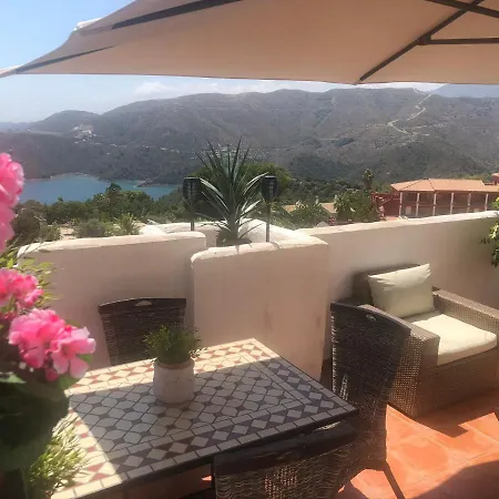 Luxury Duplex With Views. *