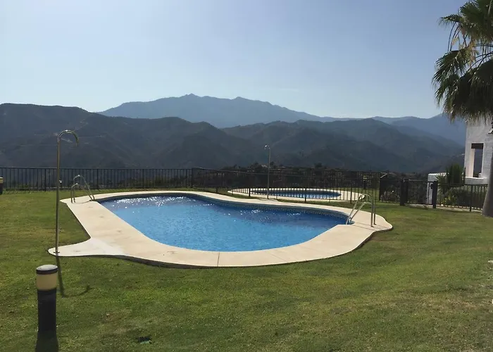 Luxury Duplex With Views. 別荘