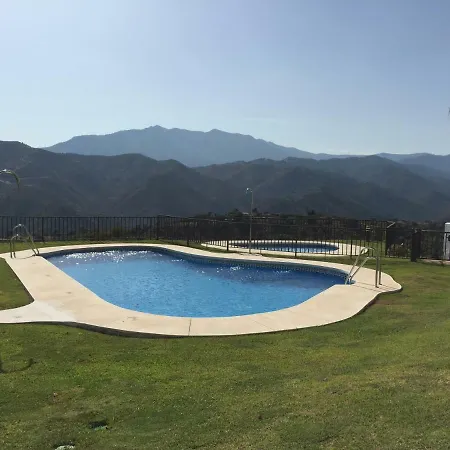 Luxury Duplex With Views. Hébergement de vacances